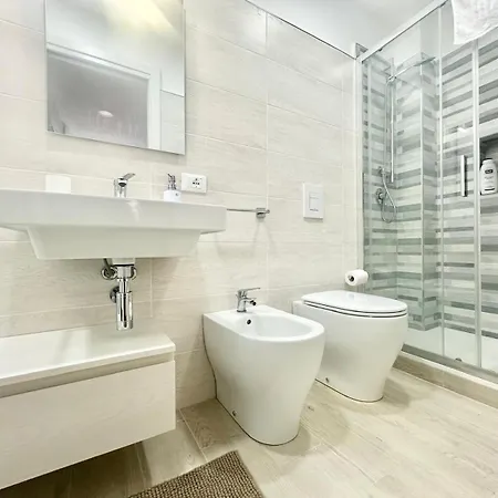 Ale & Andry House 2